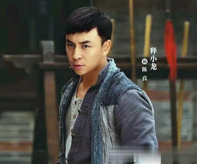 被身家亿万亲爹吸血多年，现37岁无人问津的释小龙，到底做错了啥（组图） - 15