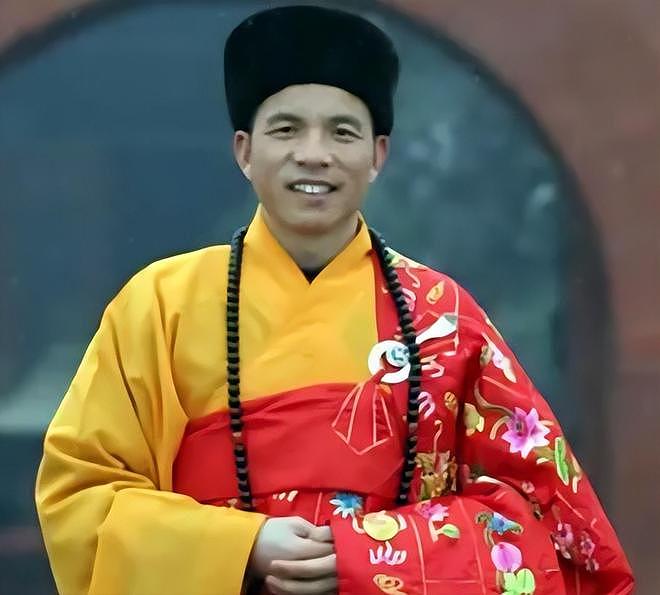 取代释永信成新住持,59岁印乐不简单,自己种地,拒绝商业化20年(组图) - 13