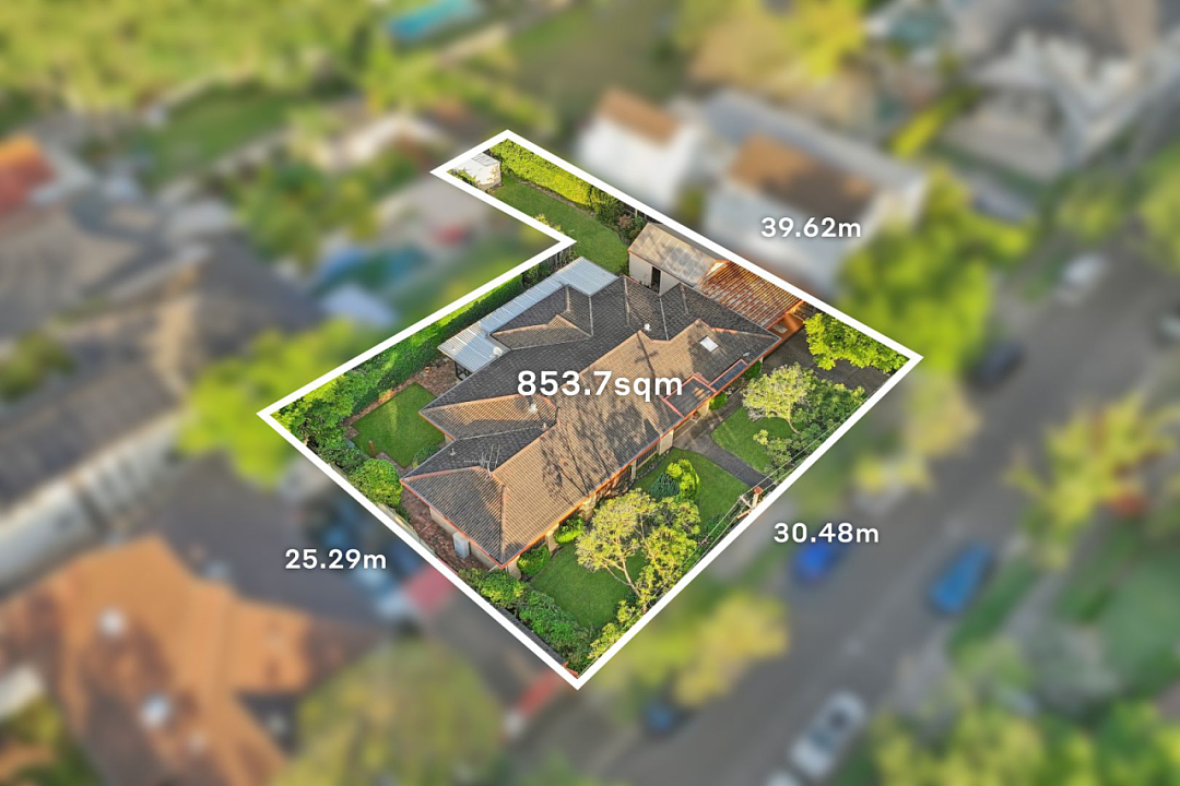 买家击败10组对手,以338.8万购入Burwood Duplex(组图) - 3