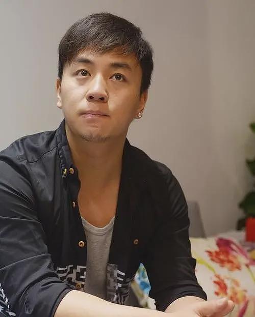 被身家亿万亲爹吸血多年，现37岁无人问津的释小龙，到底做错了啥（组图） - 31
