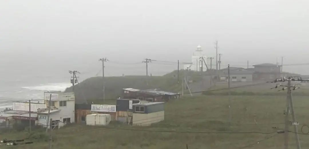 俄罗斯8.8级大地震引发海啸，冲毁沿岸建筑！多国拉响警报，日首相呼吁迅速避难，中领馆紧急提醒（视频/组图） - 6