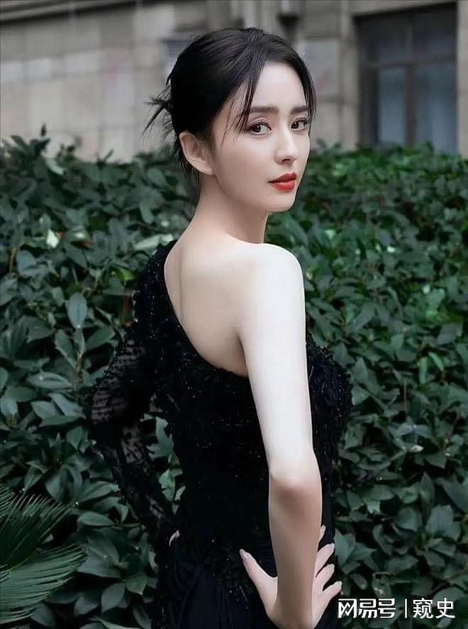 离婚4年，41岁佟丽娅又官宣喜讯，成为陈思诚“高攀不起”的存在（组图） - 3
