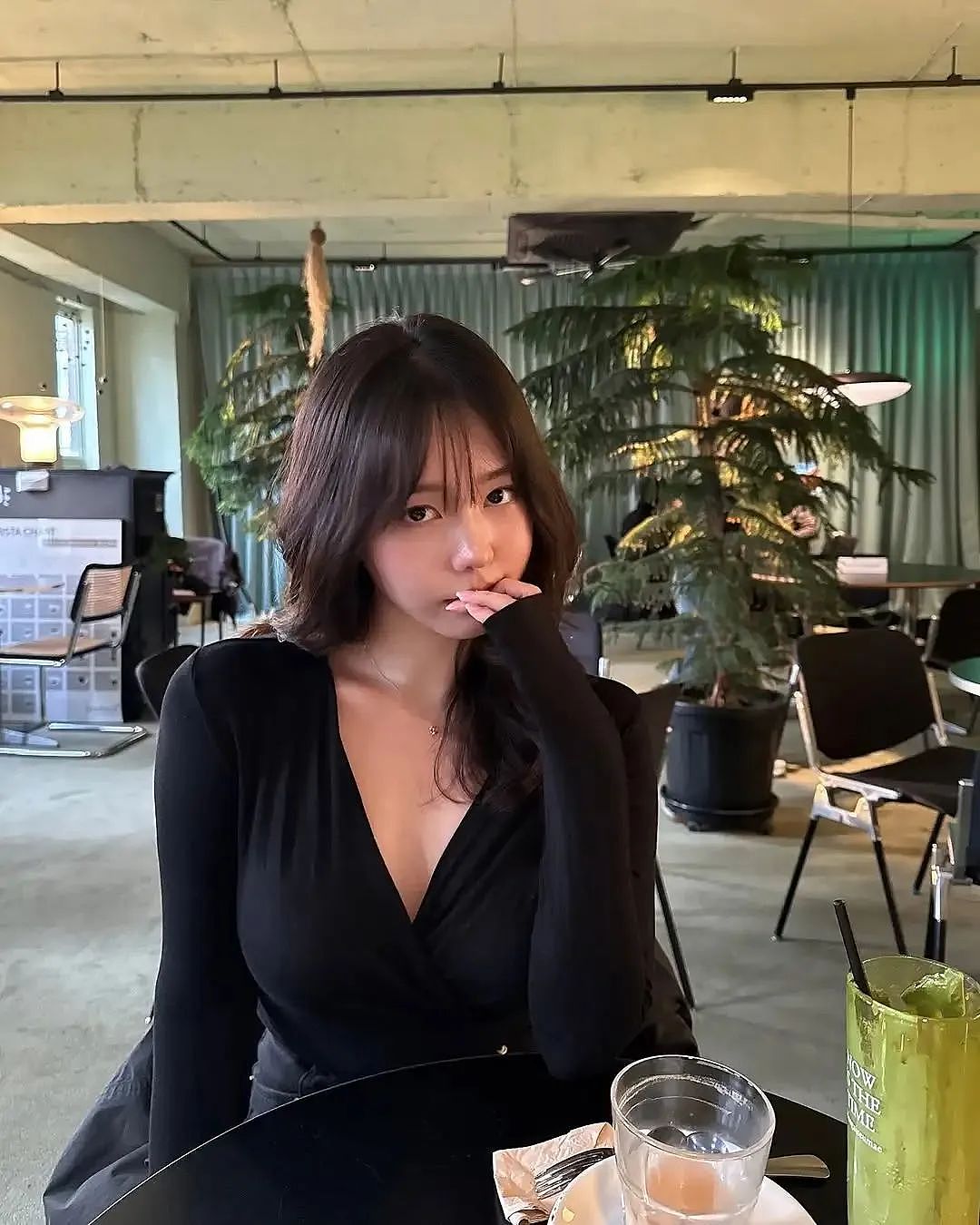 【美女】身材太完美，颜值真的顶！文青的气质，谁不喜爱！君子好逑（组图） - 2