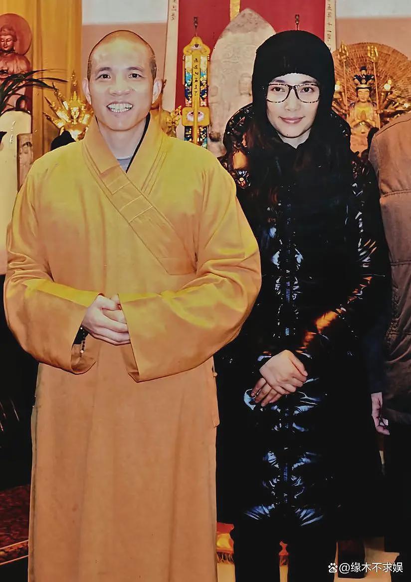 上任才1天,印乐法师和美女大量合影被扒,与释永信区别太明显(组图) - 10
