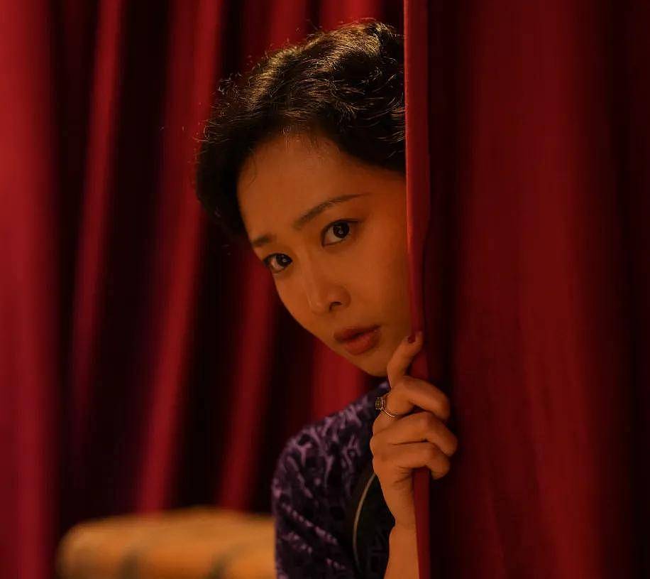 《南京照相馆》导演被P遗照！票房飙升打脸圈内大导，太多人破防（组图） - 4