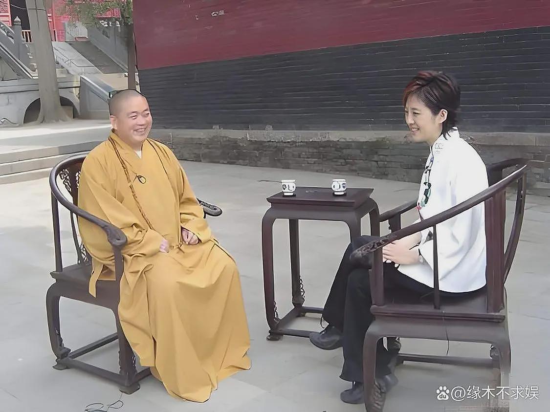 上任才1天,印乐法师和美女大量合影被扒,与释永信区别太明显(组图) - 17