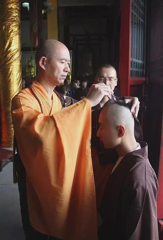 放下名利，斩断青丝！原来这些明星都已剃度出家（组图） - 1