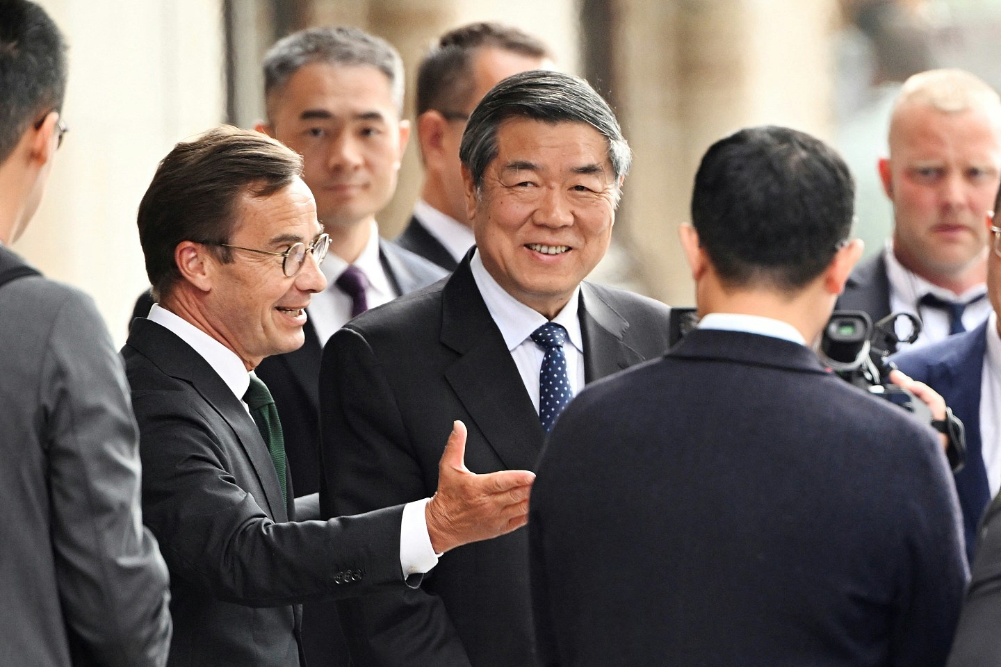 美国财长警告:若中国继续购买俄石油,或面临100%关税(组图) - 3