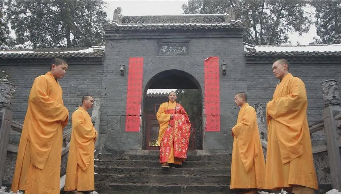 上任不到3天,印乐法师被证实开150万豪车,争议之事不止一件(组图) - 7