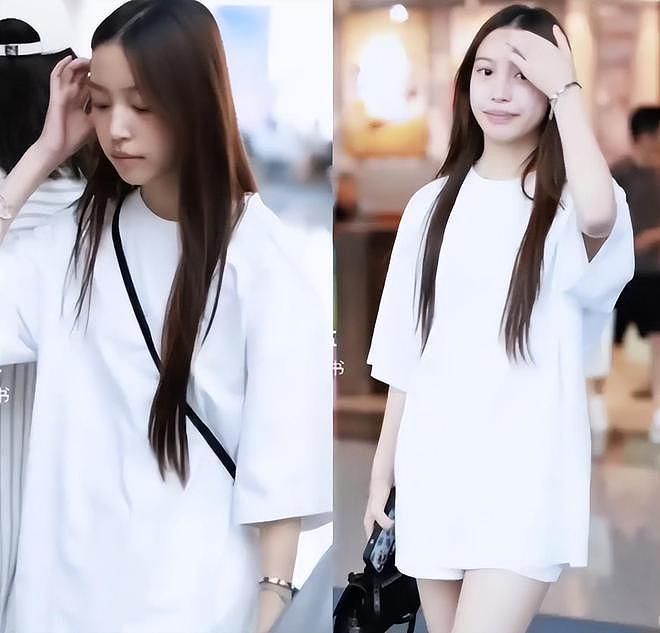 49岁赵薇携女儿现身机场,脸上憔悴离婚无事业的她,女儿成了依靠(组图) - 3