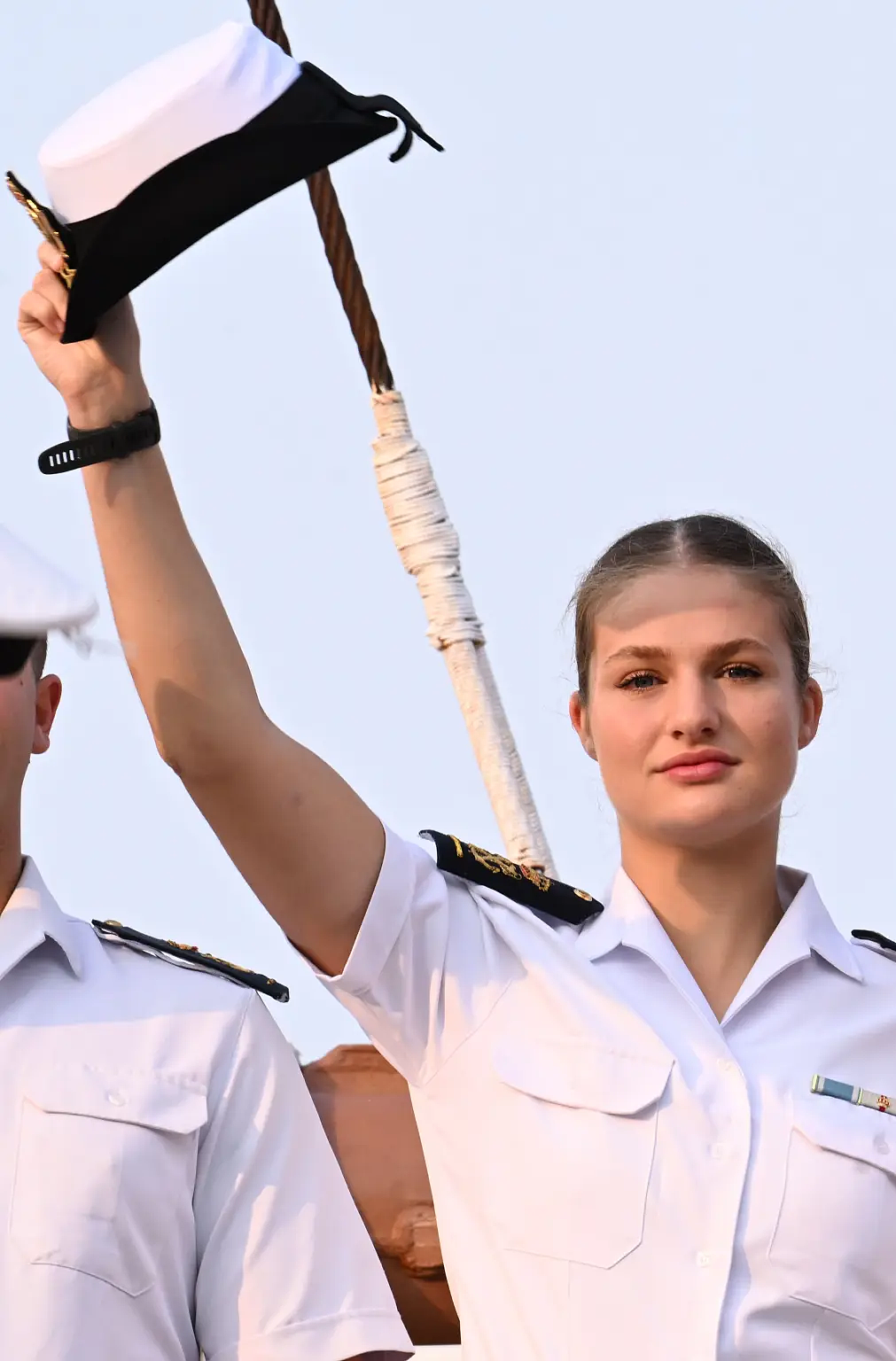 西班牙未来女王结束陆海两军服役将入空军！19岁已担王室重任，飒爽英姿惊艳民众（组图） - 15