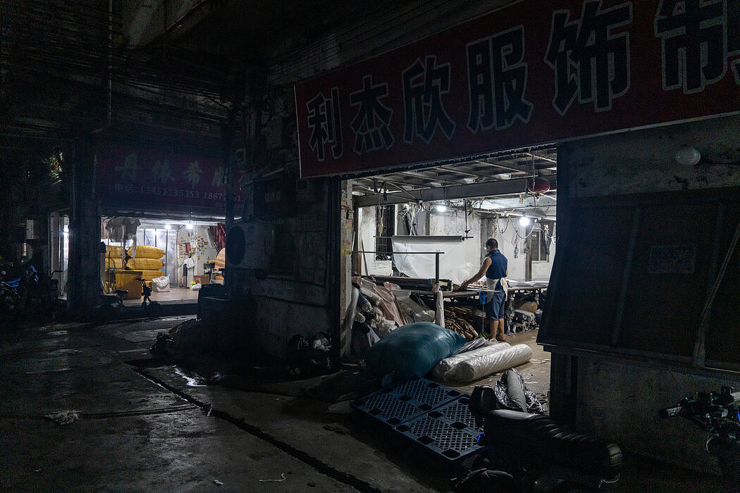 中国小工厂陷入困境，特朗普关税只是原因之一（组图） - 1