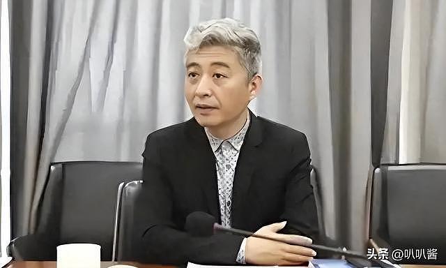 一句话葬送22年努力，他曾9次登上春晚，46岁人设崩塌惨遭网暴（组图） - 1