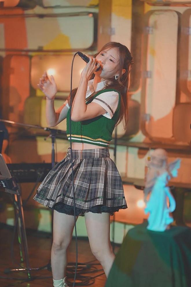 【美女】她是清纯魔女天使萌,跌落凡间的天使,更是“暴脾气公主”(组图) - 8