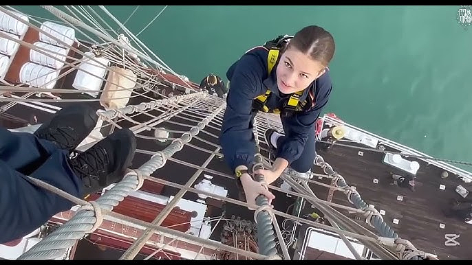 西班牙未来女王结束陆海两军服役将入空军！19岁已担王室重任，飒爽英姿惊艳民众（组图） - 8