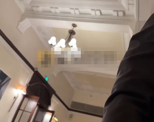 女子穿洛丽塔吃法餐，经理指“不得体”驱离（视频/组图） - 3