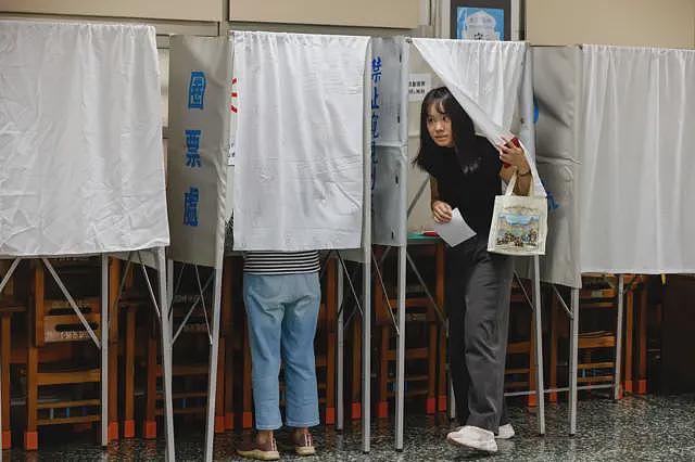 “沉默螺旋”下的台湾大罢免，中间选民为何说不？（组图） - 5