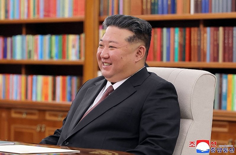 男大十八变？金正恩少年时期照片曝光！对“这项运动”爱不释手（组图） - 1