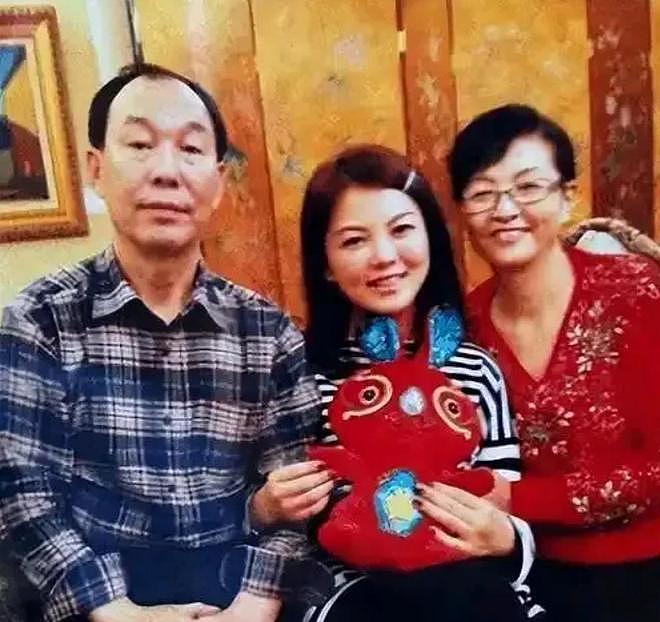 主播李湘满满的底气从何而来，一张照片改变你对她的看法（组图） - 5