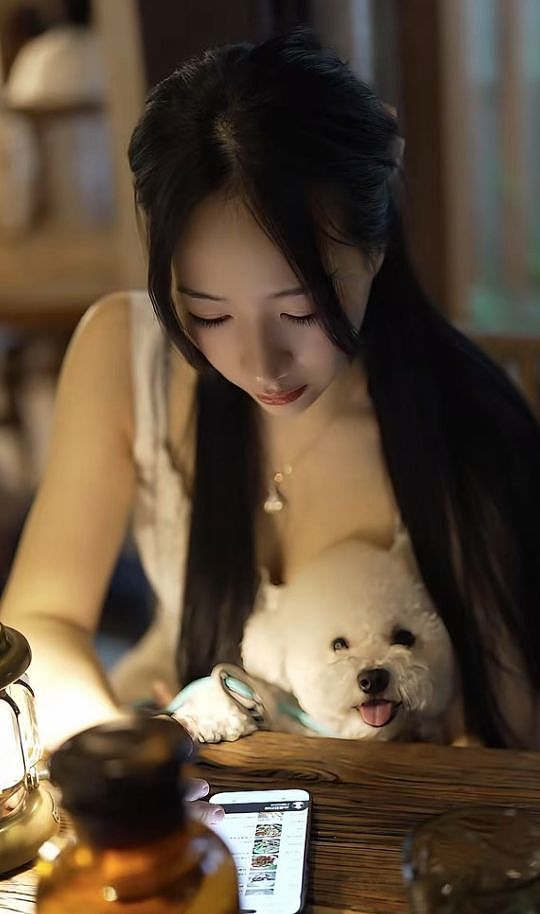 曝张雪峰婚内出轨员工!女方社媒账号被扒,疑粉丝群内自曝包养细节(组图) - 4