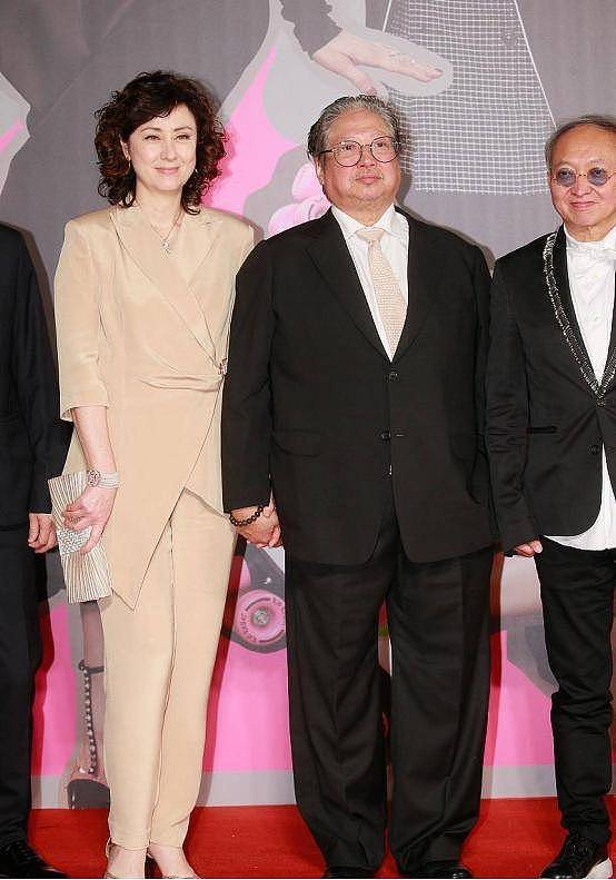 60岁知名女星与师父结婚，同前师娘情同姐妹（组图） - 6