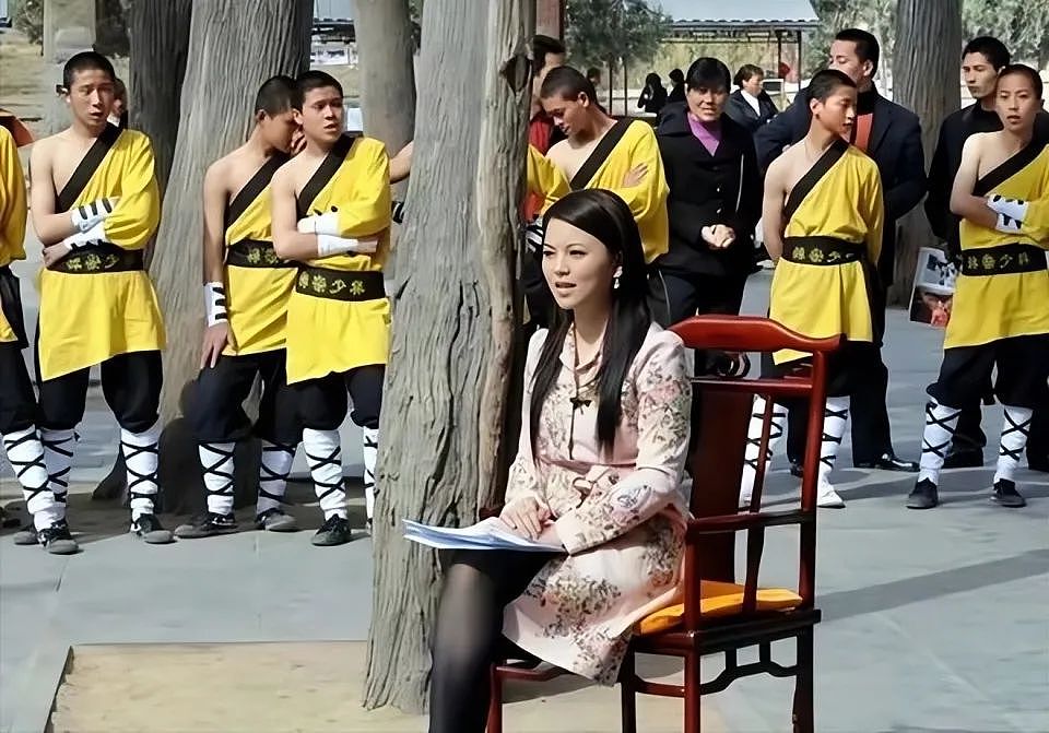 释永信风波后李湘首次发文,刘芳菲回应被开光,女明星纷纷受牵连(组图) - 2