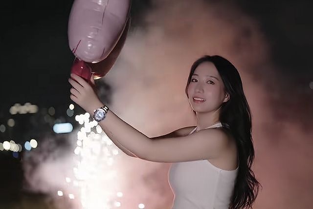 曝张雪峰婚内出轨员工!女方社媒账号被扒,疑粉丝群内自曝包养细节(组图) - 16