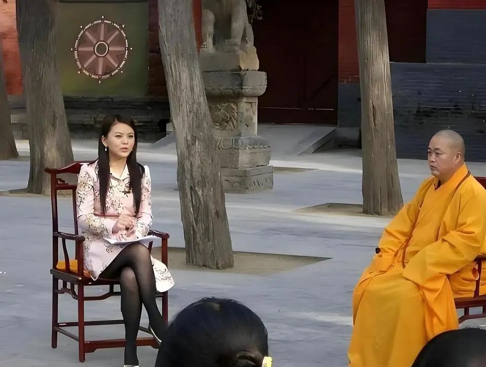 释永信风波后李湘首次发文,刘芳菲回应被开光,女明星纷纷受牵连(组图) - 4