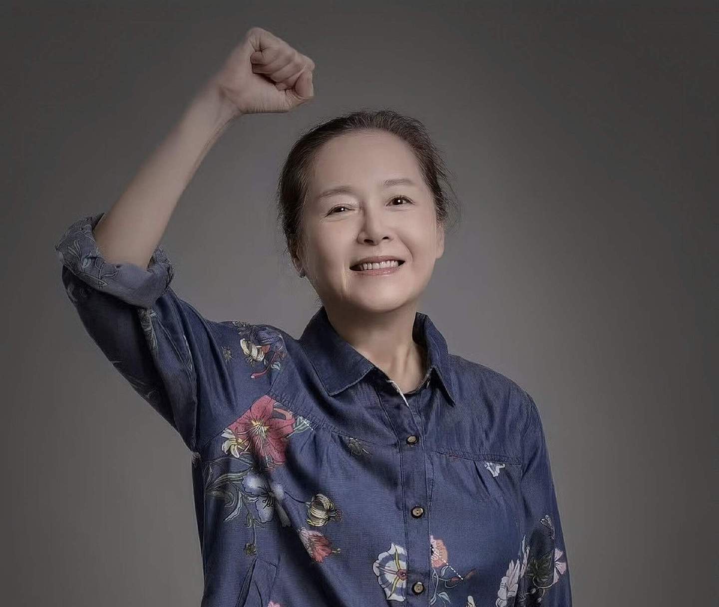 香港知名女星断崖式衰老，女儿为护母变同性恋（组图） - 4