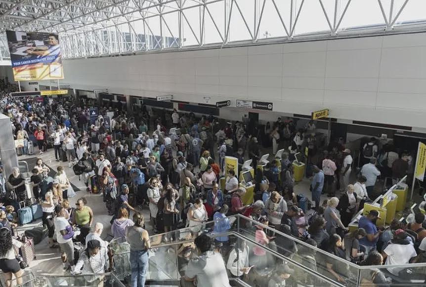 携三娃绕道回国被捕！因中国籍“护照”曝光跨境路线，华裔父亲遭FBI通缉（组图） - 3