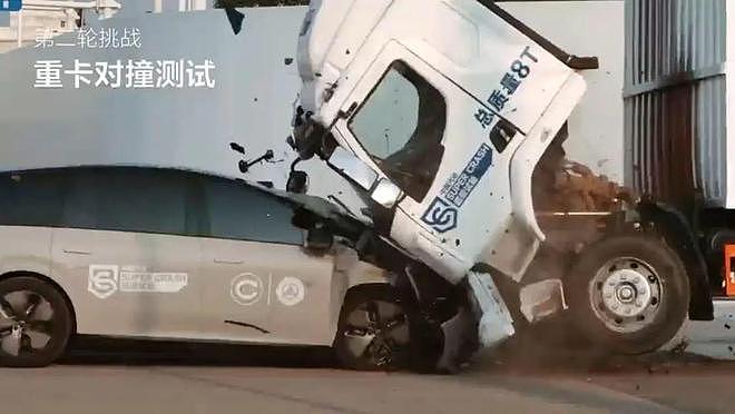 乘龙卡车再回应“理想i8撞重卡”：用的乘龙旧车，相关测试场景及设备与实际交通情况存在极大差异，请大家理性看待（组图） - 4
