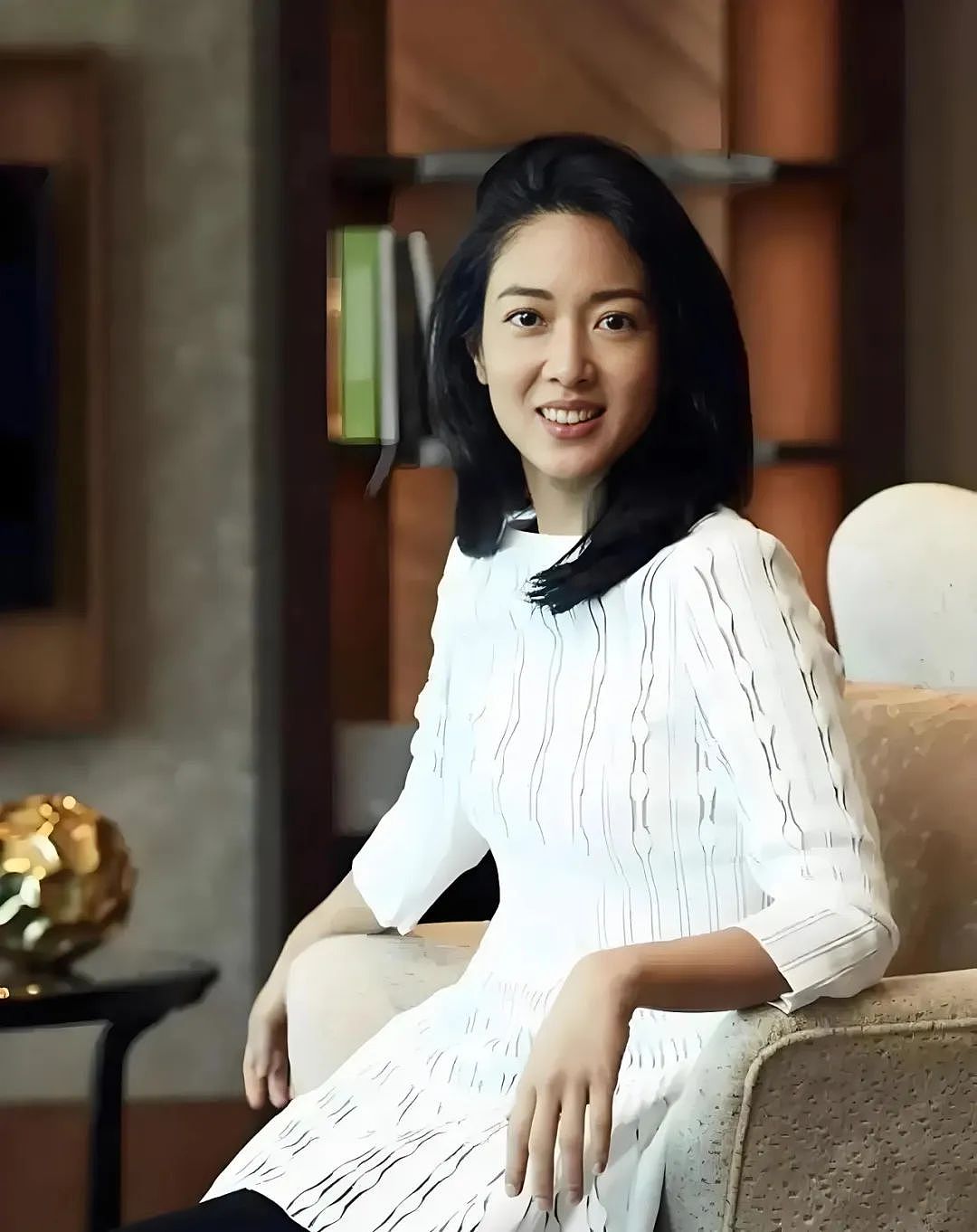 “打败”两个哥哥，48岁首富女儿上位（组图） - 1