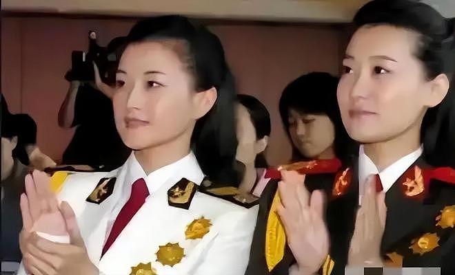 47岁谭晶老到认不出！和科学家丈夫很恩爱，一对双胞胎成她的骄傲（组图） - 5