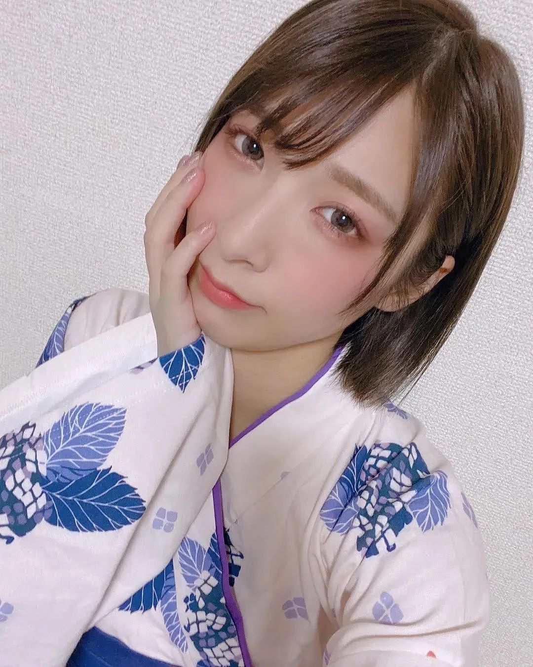 【美女】日本业界“胶衣cos”把我人看傻了，网友：压不住枪了…（组图） - 9