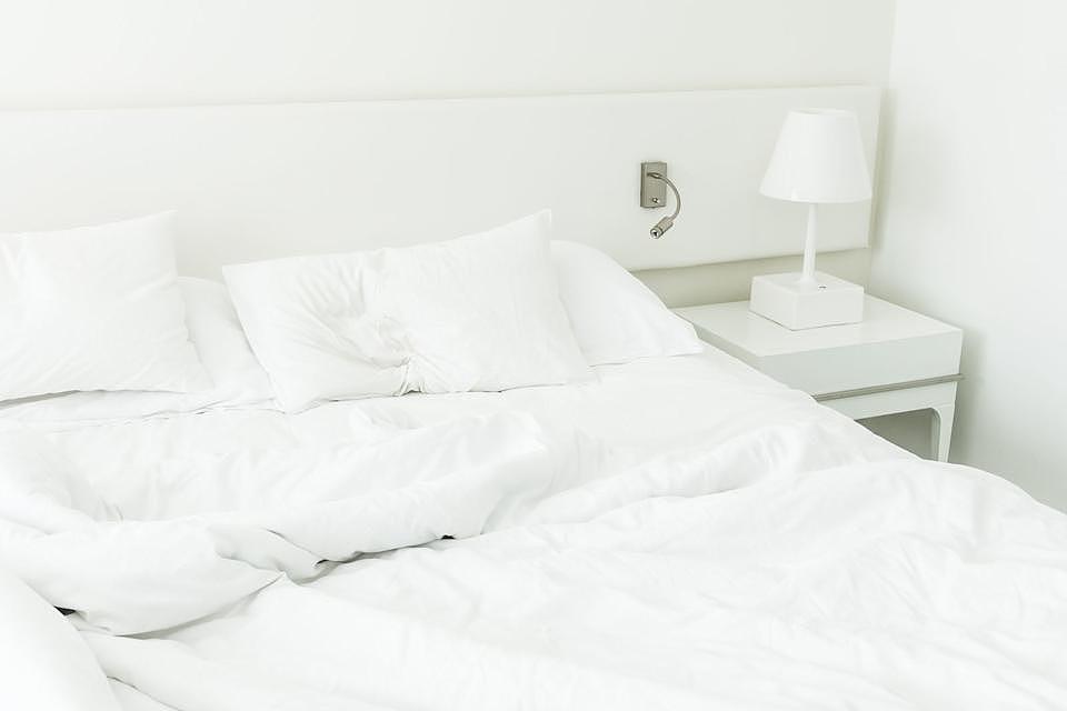 失眠、过敏可能都是它害的！医列“3样卧室毒物”每天都在用…时间到就快丢掉（组图） - 1