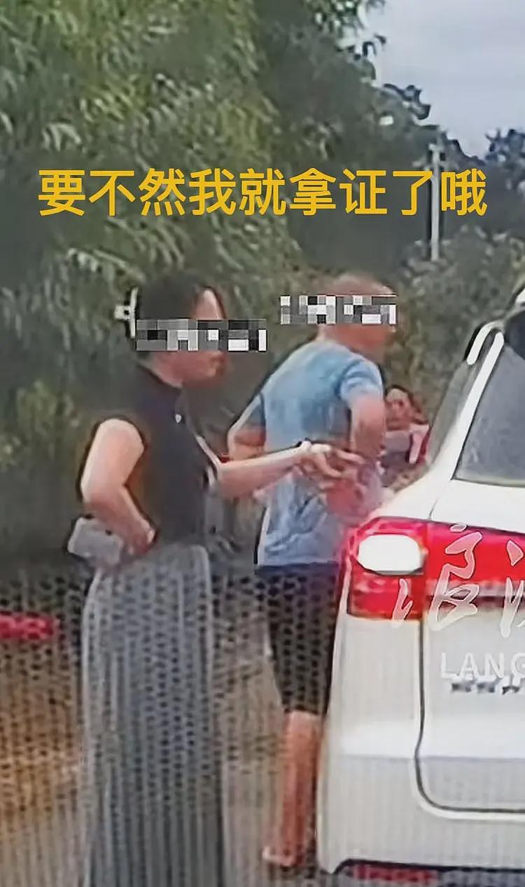 广西亮证姐来头不小?真实身份被保护的很好,人民网质问:她是谁(组图) - 1