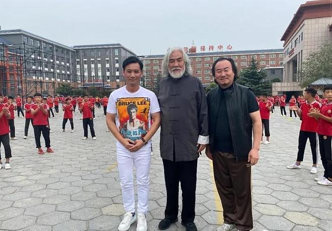 被亲爹吸血,遭师父连累,37岁的“背锅侠”释小龙,太冤了(组图) - 27