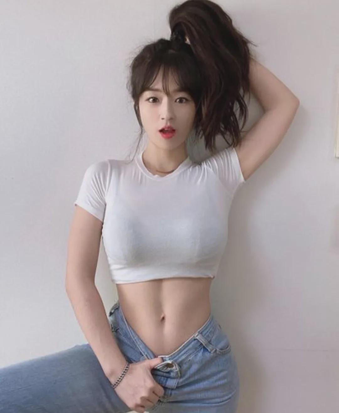 【美女】37岁的她，脸和身材不符，说她27岁都嫌大？（组图） - 11