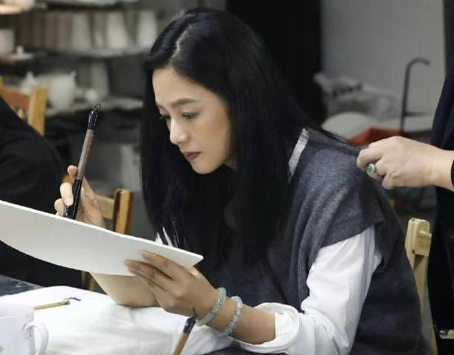 “缪斯女神”不参演,新作不灵了?简单的周韵凭啥拿捏强势的姜文(组图) - 3