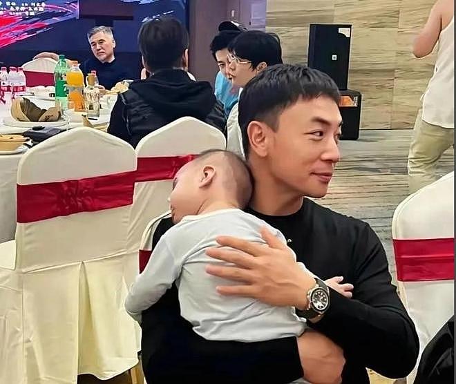 被亲爹吸血,遭师父连累,37岁的“背锅侠”释小龙,太冤了(组图) - 29