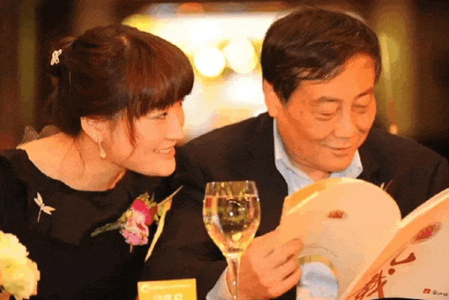 宗馥莉戴千万珠宝爱穿大牌，才招人眼红？（组图） - 59