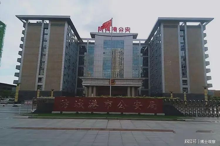 副市长回应奔驰女司机事件：女子是他亲戚的亲戚，恰好认得他的车（组图） - 4
