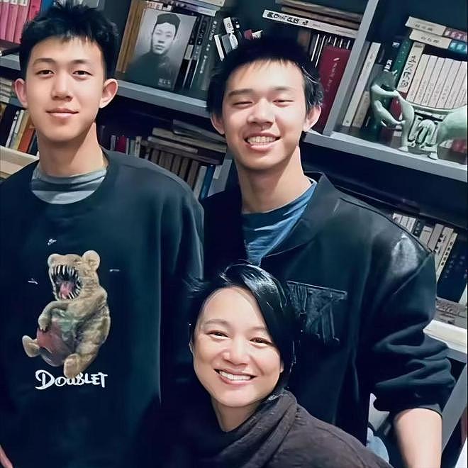 “缪斯女神”不参演,新作不灵了?简单的周韵凭啥拿捏强势的姜文(组图) - 30