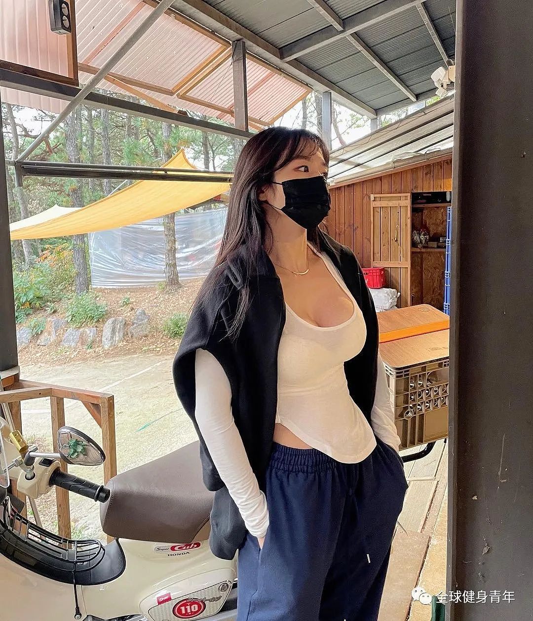 【美女】37岁的她，脸和身材不符，说她27岁都嫌大？（组图） - 22