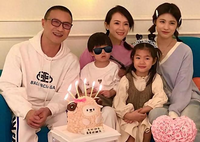 看了汪峰的“三个女儿”，才明白：章子怡，葛荟婕和康作如的区别（组图） - 1