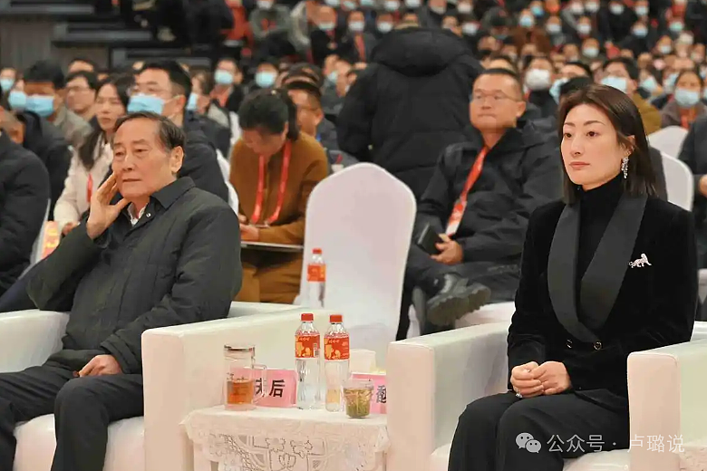 宗馥莉戴千万珠宝爱穿大牌，才招人眼红？（组图） - 38