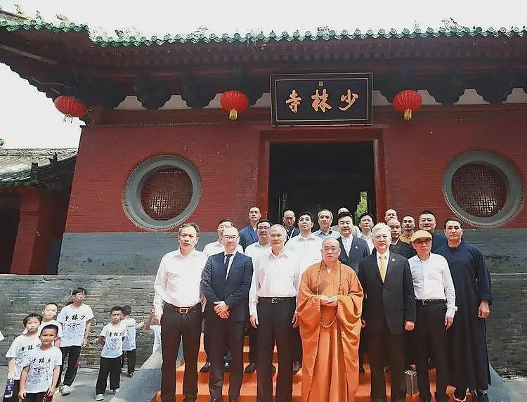 释永信和九亿姐双修的瓜（组图） - 1