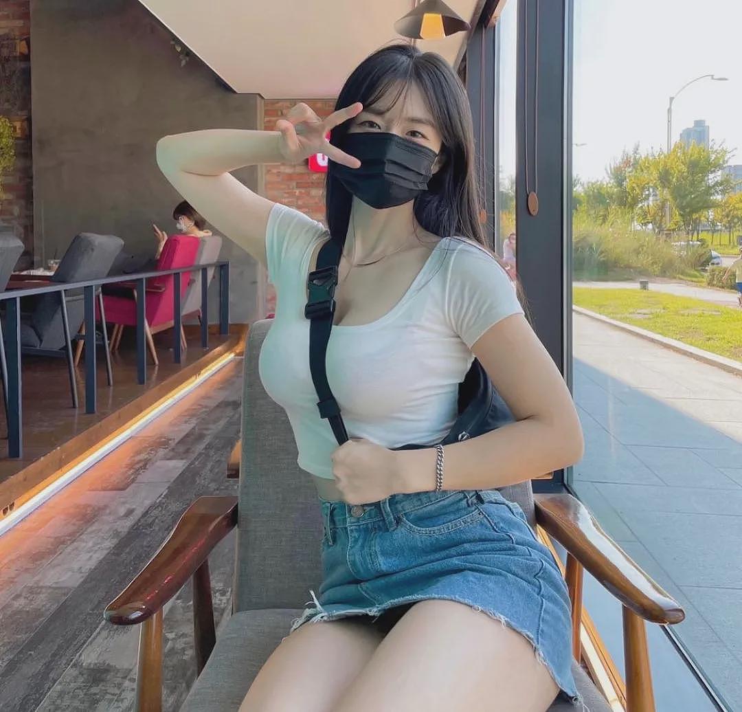 【美女】37岁的她，脸和身材不符，说她27岁都嫌大？（组图） - 4