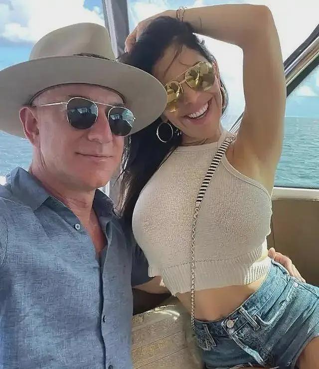 深扒桑切斯上位史,55岁离婚带仨娃的女人,为何能精准拿捏贝佐斯(组图) - 16