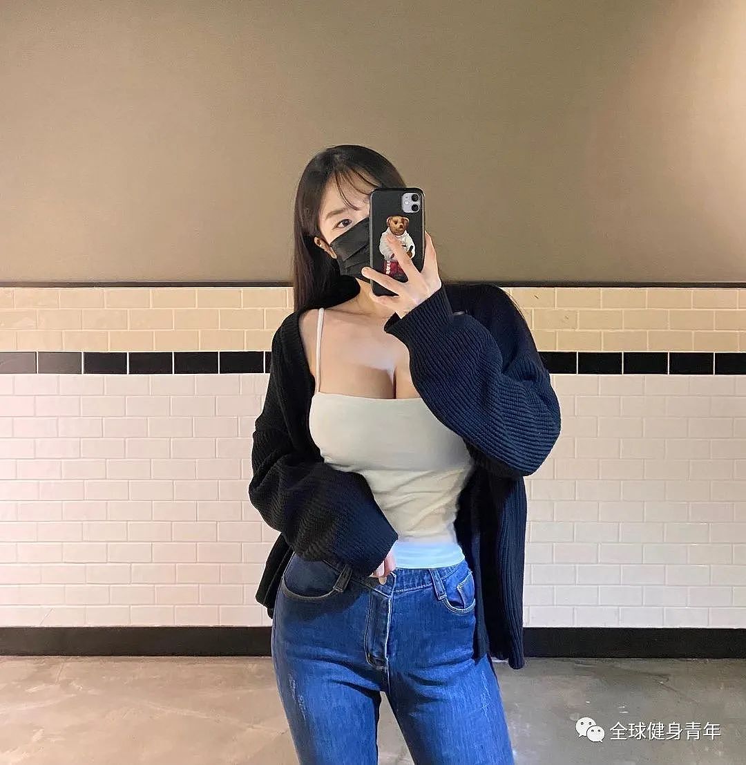 【美女】37岁的她，脸和身材不符，说她27岁都嫌大？（组图） - 13